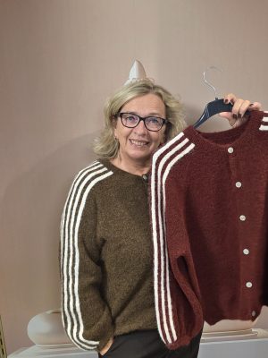 Rammani vest met knopen