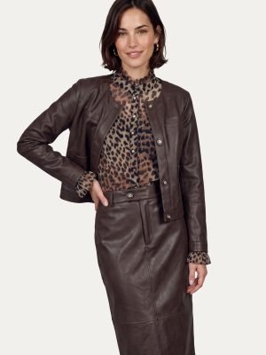 CS the label jacket Ifra Dark Chocolate